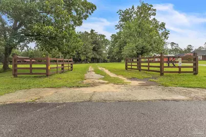 9918 Amos Cabaniss Rd, Munson, FL 32570 - Photo 5