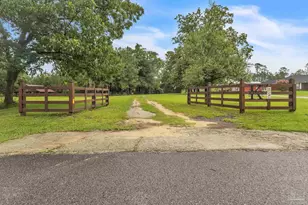 9918 Amos Cabaniss Rd, Munson, FL 32570 - Photo 5