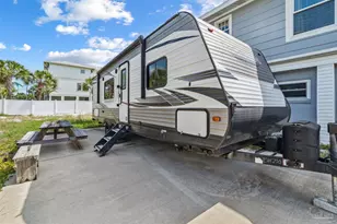 1005 Via De Luna Dr, Pensacola Beach, FL 32561 - Photo 5