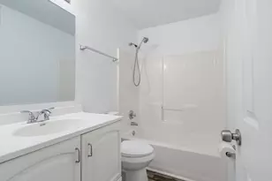 6668 Delhi Dr, Milton, FL 32583 - Photo 9