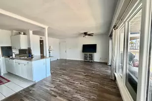 200 Pensacola Beach Rd, Gulf Breeze, FL 32561 - Photo 3