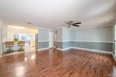 5800 Wickford Ln, Pensacola, FL 32526 - Photo 5