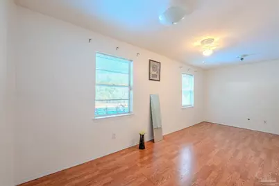 5800 Wickford Ln, Pensacola, FL 32526 - Photo 11