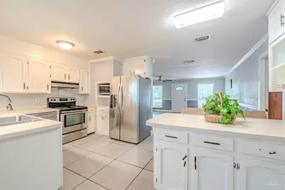 5800 Wickford Ln, Pensacola, FL 32526 - Photo 9