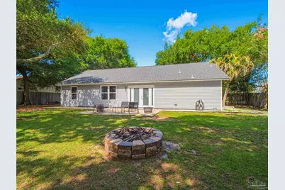 2724 Woodbury Ct, Navarre, FL 32566 - Photo 7