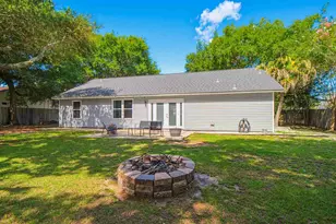 2724 Woodbury Ct, Navarre, FL 32566 - Photo 7