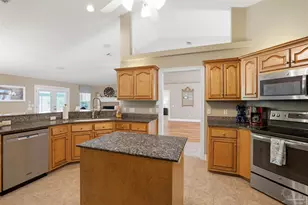 1668 Woodlawn Way, Gulf Breeze, FL 32563 - Photo 17