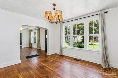 9 E Strong St, Pensacola, FL 32501 - Photo 13