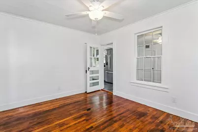 9 E Strong St, Pensacola, FL 32501 - Photo 19