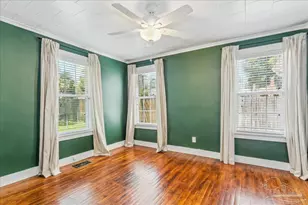 9 E Strong St, Pensacola, FL 32501 - Photo 21