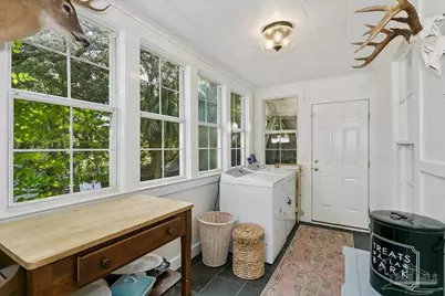 9 E Strong St, Pensacola, FL 32501 - Photo 15