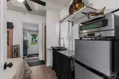 19 N G St, Pensacola, FL 32502 - Photo 25