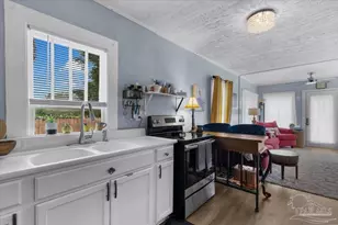19 N G St, Pensacola, FL 32502 - Photo 11