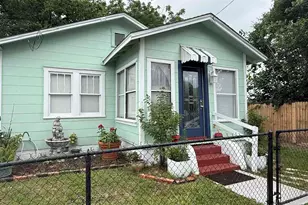 19 N G St, Pensacola, FL 32502 - Photo 1