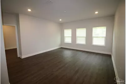 8006 Burnside Loop, Pensacola, FL 32526 - Photo 7