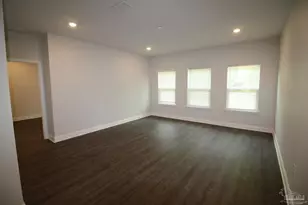 8006 Burnside Loop, Pensacola, FL 32526 - Photo 7