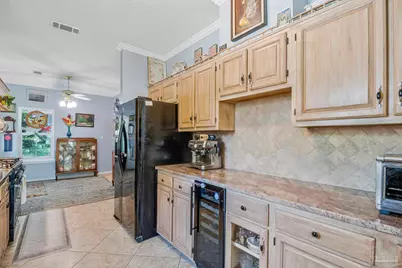 2213 Inverness Dr, Pensacola, FL 32503 - Photo 9