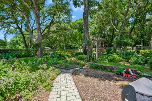 2213 Inverness Dr, Pensacola, FL 32503 - Photo 29