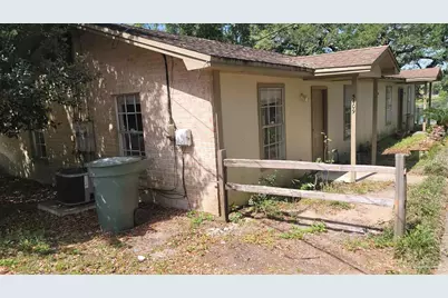 5409 East Shore Dr, Pensacola, FL 32505 - Photo 1