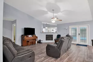 6723 Cedar Ridge Cir, Milton, FL 32570 - Photo 5