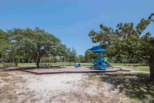 1900 Morningside Dr, Pensacola, FL 32503 - Photo 53