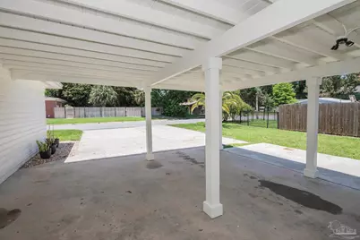 1900 Morningside Dr, Pensacola, FL 32503 - Photo 9