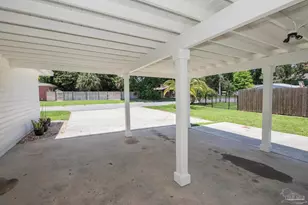 1900 Morningside Dr, Pensacola, FL 32503 - Photo 9