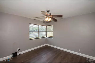 1900 Morningside Dr, Pensacola, FL 32503 - Photo 39
