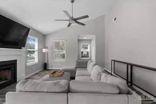 2081 Cambridge Cir, Pensacola, FL 32514 - Photo 9