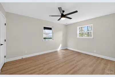 2015 Americus Ave, Pensacola, FL 32507 - Photo 15