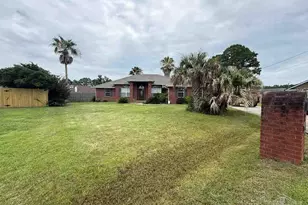 1044 Aden Ct, Milton, FL 32583 - Photo 1