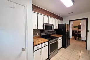 5275 Powrie Dr, Pensacola, FL 32504 - Photo 11