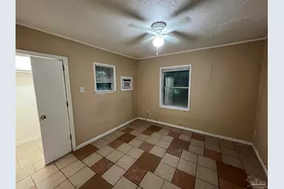 606 Elizabeth St, Pensacola, FL 32507 - Photo 5