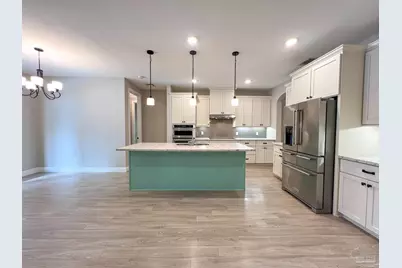 1467 W Shores Blvd, Gulf Breeze, FL 32563 - Photo 11