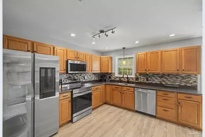 22 NW Windemere Ct, Fort Walton Beach, FL 32541 - Photo 11