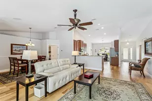8494 Ferlon Ave, Pensacola, FL 32526 - Photo 11