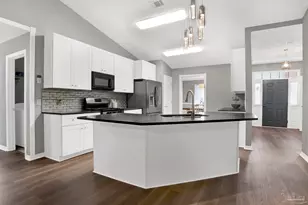 6043 Electra Ln, Pensacola, FL 32507 - Photo 9