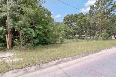 1903 John Carroll Dr, Pensacola, FL 32504 - Photo 1