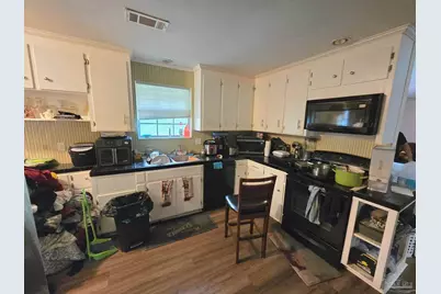 8235 Sedgefield Dr, Pensacola, FL 32507 - Photo 9
