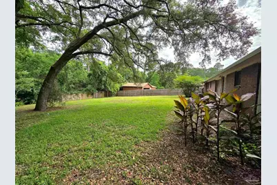 8235 Sedgefield Dr, Pensacola, FL 32507 - Photo 3