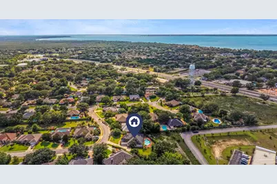1194 Jaguar Cir, Gulf Breeze, FL 32563 - Photo 31