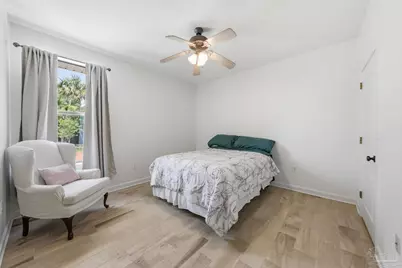 1194 Jaguar Cir, Gulf Breeze, FL 32563 - Photo 41