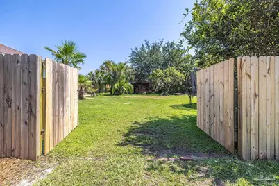 1194 Jaguar Cir, Gulf Breeze, FL 32563 - Photo 11