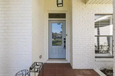 1194 Jaguar Cir, Gulf Breeze, FL 32563 - Photo 5