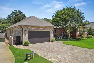 1329 Autumn Breeze Cir, Gulf Breeze, FL 32563 - Photo 3
