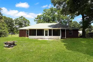 5729 Lia Dr, Milton, FL 32570 - Photo 3
