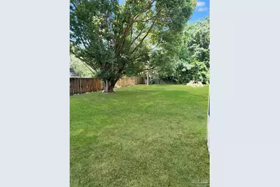 5729 Lia Dr, Milton, FL 32570 - Photo 19
