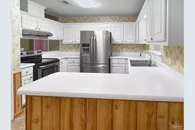 5729 Lia Dr, Milton, FL 32570 - Photo 7