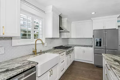 231 Sabine Dr, Pensacola Beach, FL 32561 - Photo 13
