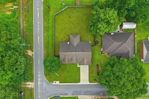 3998 Berry Cir, Pace, FL 32571 - Photo 43